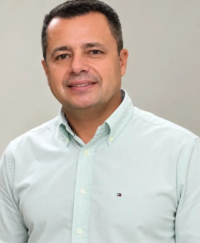Dr. Gilberto Souto, cirurgião-dentista